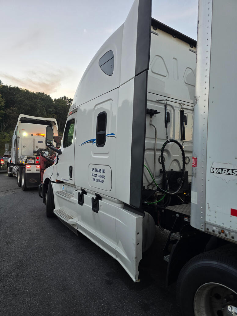 Popular Freightliner Cascadia